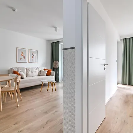 Ltc - Modern Tower Apartment